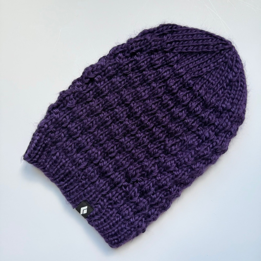 Black Diamond Slouchy Beanie womens one size Purple Chunky Knit Hat